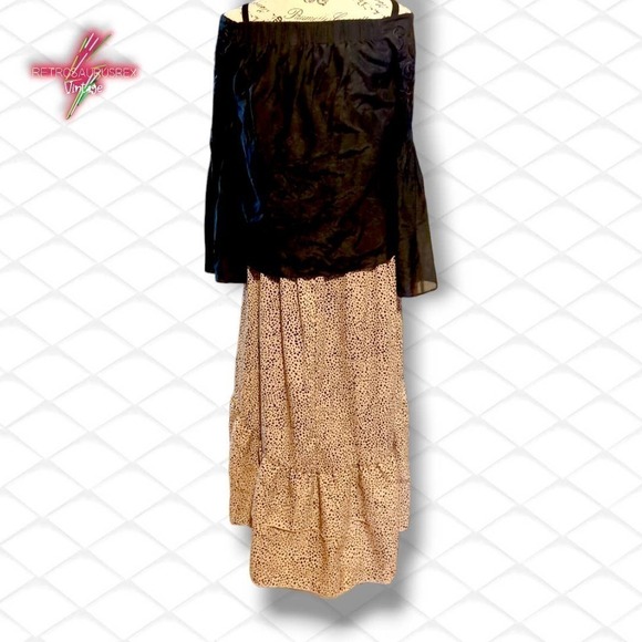 Vonda Retro Polka Dot Ruffle High Low Peasant Skirt - Picture 3 of 6